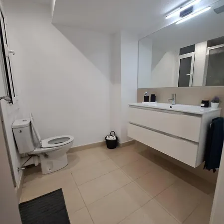 Homestay Habitacion Doble En Piso Compartido Premia De Mar